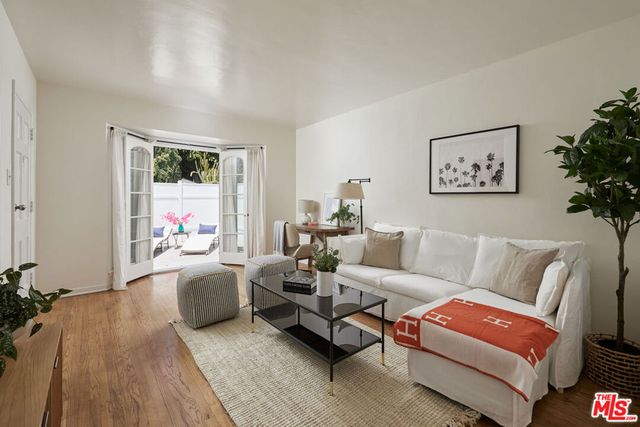 938 N Wetherly Drive, West Hollywood, CA 90069