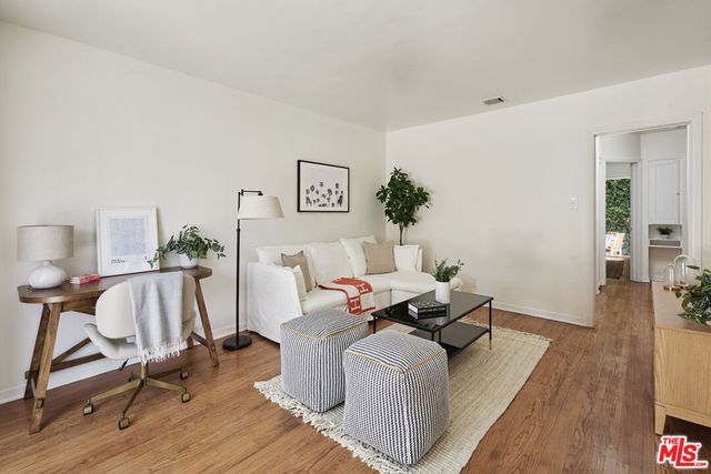 938 N Wetherly Drive, West Hollywood, CA 90069