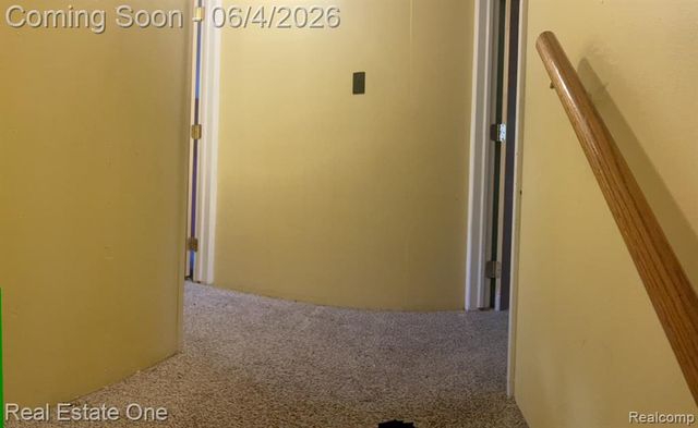 25963 Powers Avenue, Dearborn Heights, MI 48125
