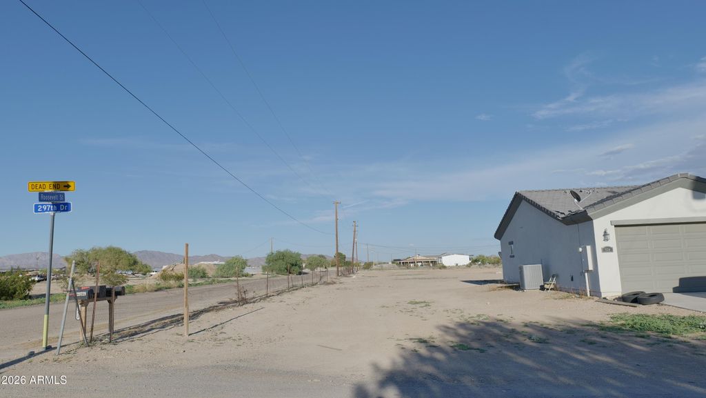 921 N 297th Drive, Buckeye, AZ 85396 — photo 3