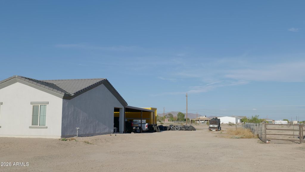 921 N 297th Drive, Buckeye, AZ 85396 — photo 4