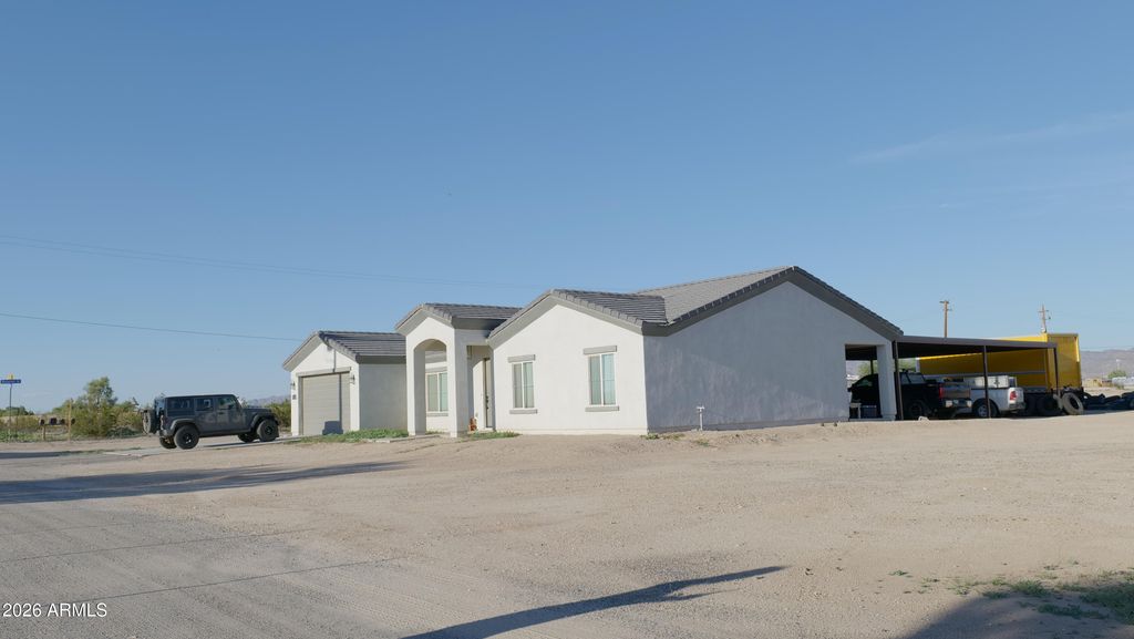 921 N 297th Drive, Buckeye, AZ 85396 — photo 5