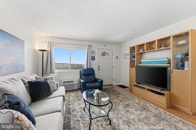 1008 WESLEY AVE, Ocean City, NJ 08226