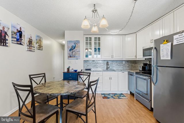1008 WESLEY AVE, Ocean City, NJ 08226