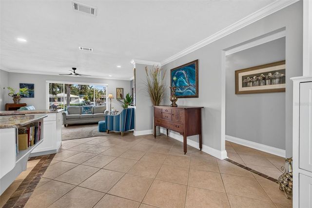 1484 47TH AVENUE NE, St Petersburg, FL 33703