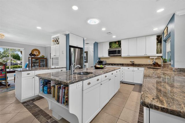 1484 47TH AVENUE NE, St Petersburg, FL 33703