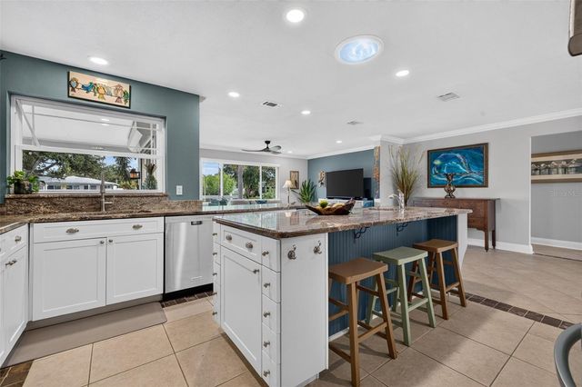 1484 47TH AVENUE NE, St Petersburg, FL 33703