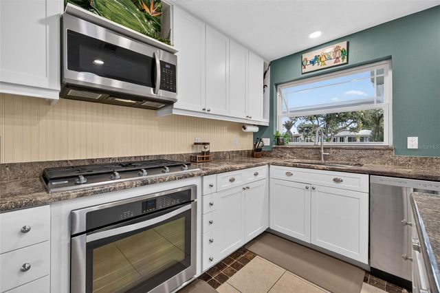 1484 47TH AVENUE NE, St Petersburg, FL 33703