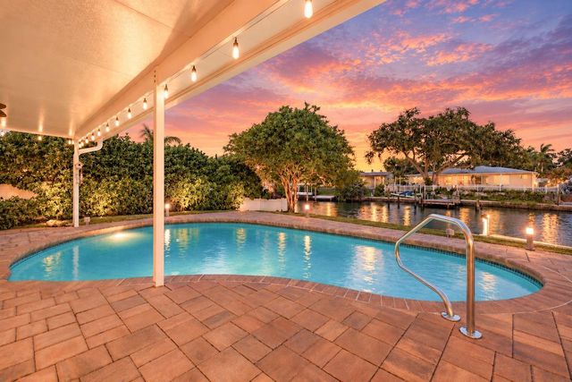 1484 47TH AVENUE NE, St Petersburg, FL 33703