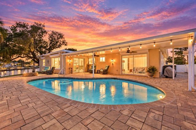 1484 47TH AVENUE NE, St Petersburg, FL 33703