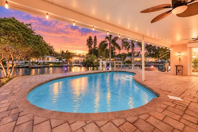 1484 47TH AVENUE NE, St Petersburg, FL 33703