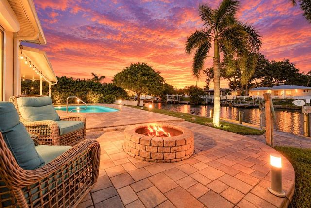 1484 47TH AVENUE NE, St Petersburg, FL 33703