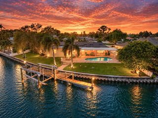 1484 47TH AVENUE NE, St Petersburg, FL 33703