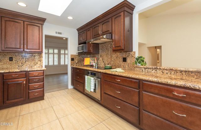 17106 Village 17, Camarillo, CA 93012