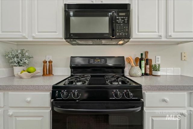 6252 N Royal Park Ave, Boise, ID 83713