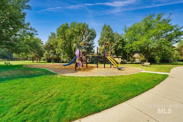 6252 N Royal Park Ave, Boise, ID 83713