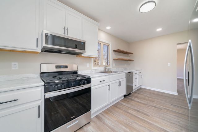 1011 Caswell Street, Belvidere, IL 61008