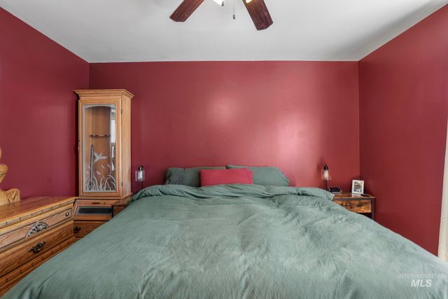 385 W Filer Ave, Twin Falls, ID 83301