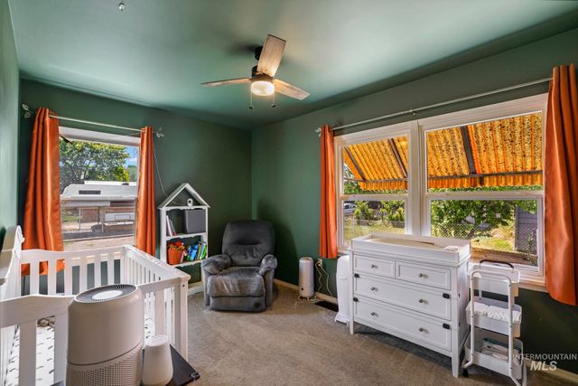 385 W Filer Ave, Twin Falls, ID 83301