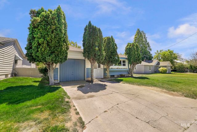 385 W Filer Ave, Twin Falls, ID 83301