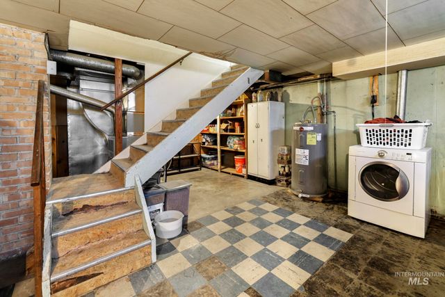 385 W Filer Ave, Twin Falls, ID 83301