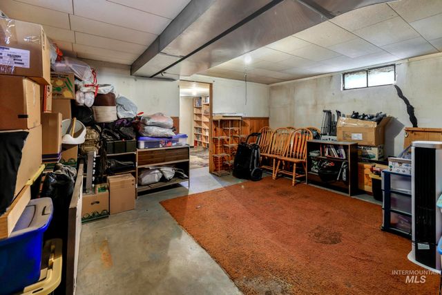 385 W Filer Ave, Twin Falls, ID 83301