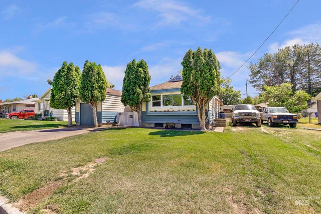 385 W Filer Ave, Twin Falls, ID 83301