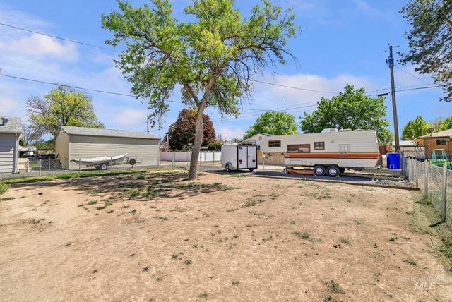 385 W Filer Ave, Twin Falls, ID 83301