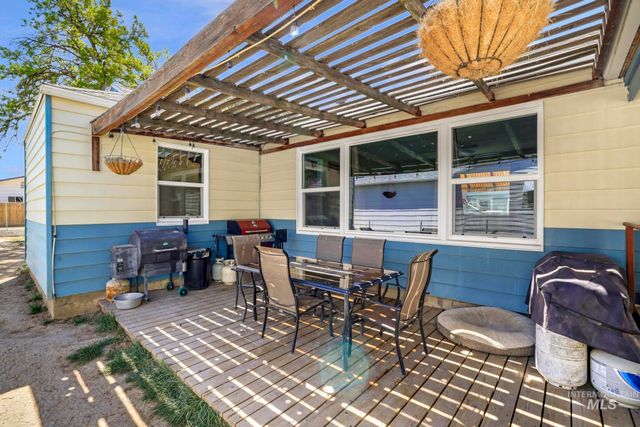 385 W Filer Ave, Twin Falls, ID 83301
