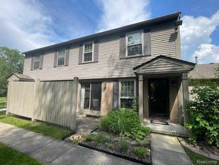 3181 HIDDEN RIDGE Drive, Waterford Charter Township, MI 48328