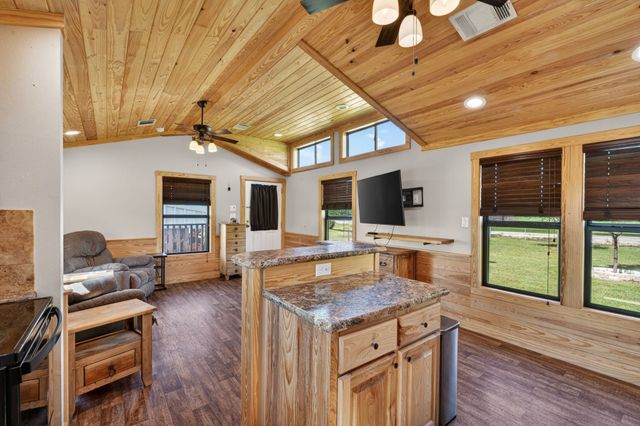 2401 Lamkin Road, Mineral Wells, TX 76067