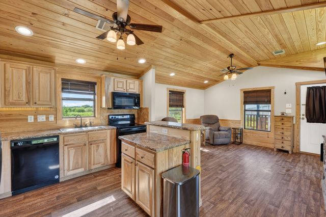 2401 Lamkin Road, Mineral Wells, TX 76067