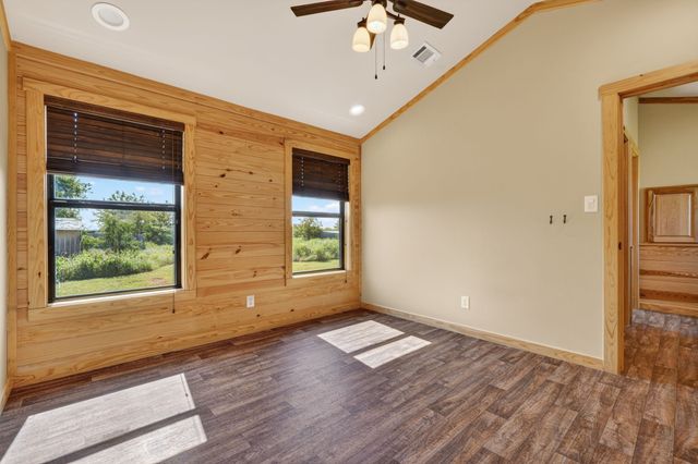 2401 Lamkin Road, Mineral Wells, TX 76067