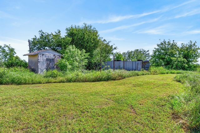 2401 Lamkin Road, Mineral Wells, TX 76067