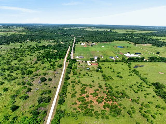 2401 Lamkin Road, Mineral Wells, TX 76067
