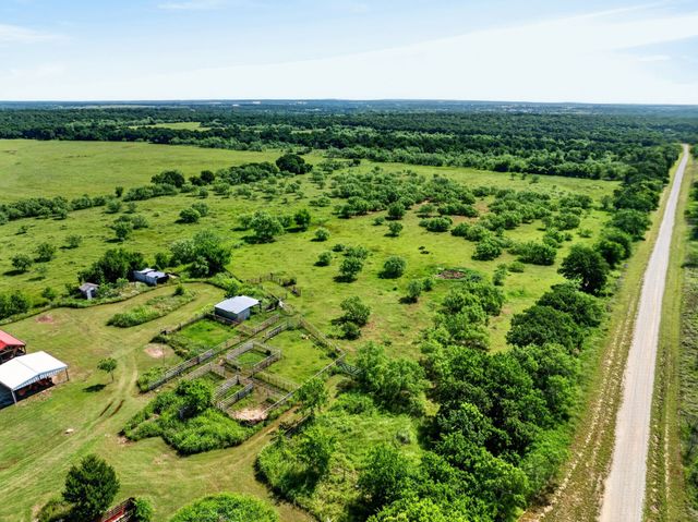 2401 Lamkin Road, Mineral Wells, TX 76067
