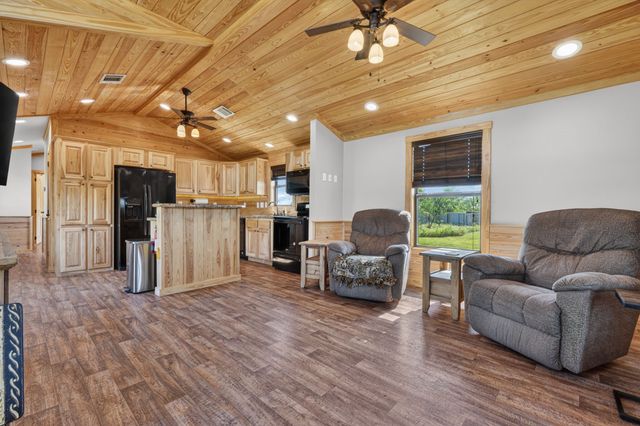 2401 Lamkin Road, Mineral Wells, TX 76067