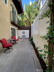 1348 E Orange Grove Boulevard 8, Pasadena, CA 91104