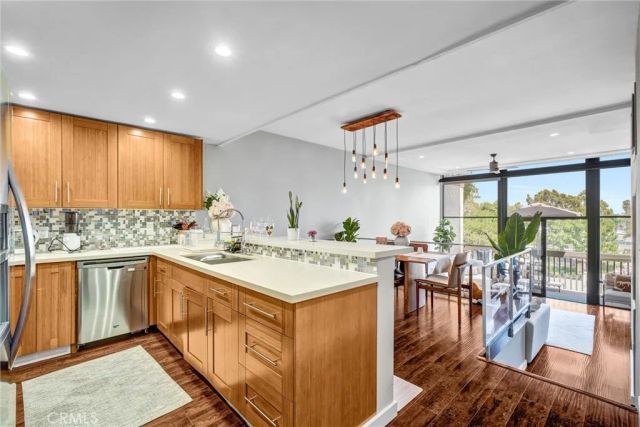 9322 Marina Pacifica North, Long Beach, CA 90803