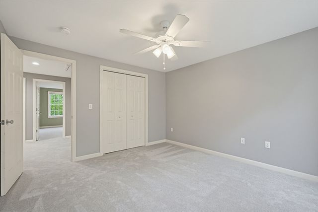 10 Essex St, Douglas, MA 01516