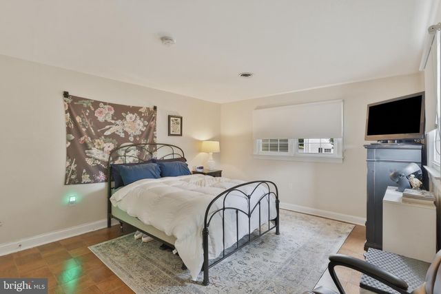 701 YARDLEY CMNS, Yardley, PA 19067