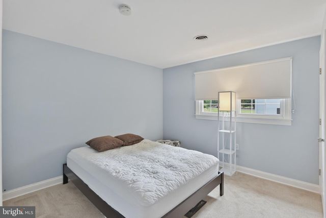 701 YARDLEY CMNS, Yardley, PA 19067