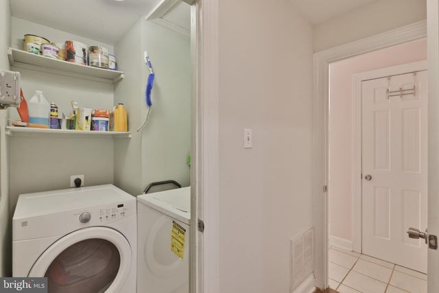 701 YARDLEY CMNS, Yardley, PA 19067