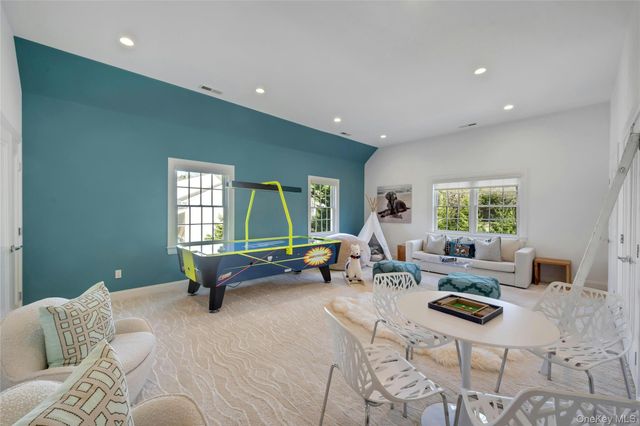 44 Brevoort Lane, Rye, NY 10580