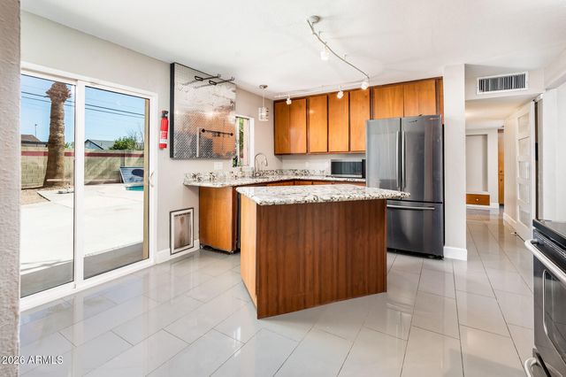 7408 E TAYLOR Street, Scottsdale, AZ 85257