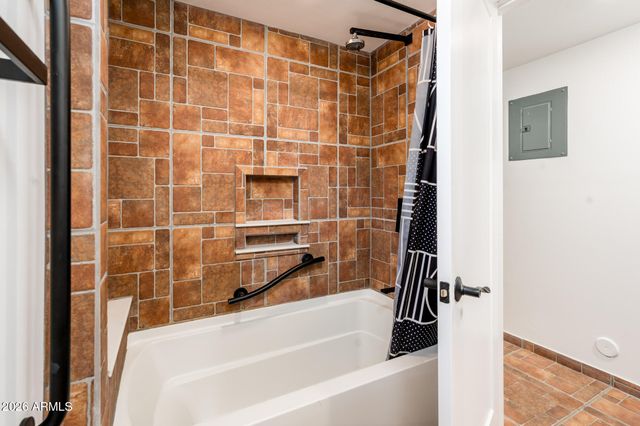 7408 E TAYLOR Street, Scottsdale, AZ 85257