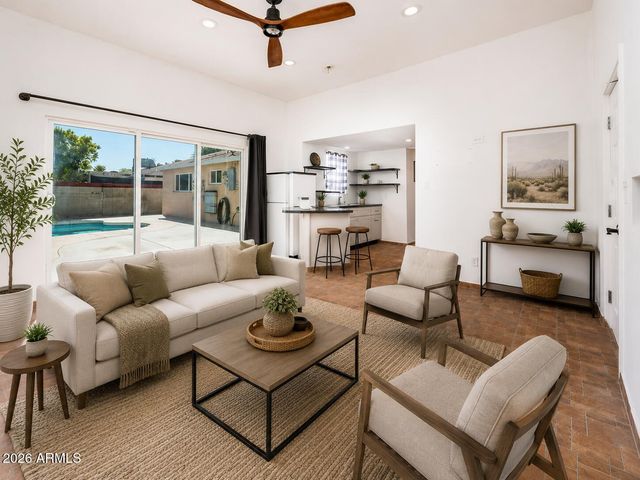 7408 E TAYLOR Street, Scottsdale, AZ 85257