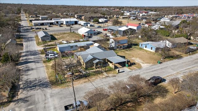 1310 N Estes Street, Stephenville, TX 76401