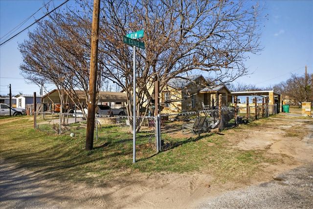 1310 N Estes Street, Stephenville, TX 76401