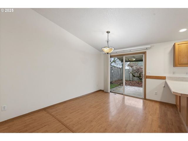 703 Nw 17TH St, Battle Ground, WA 98604